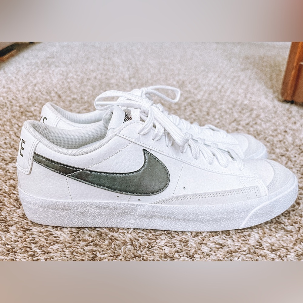 Nike Blazer Low '77 Vintage (GS) Shoes White Black DA4074-101 Youth NEW